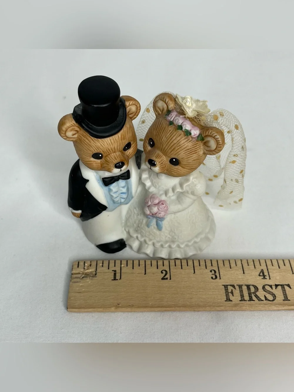 Vintage Homco #1424 Porcelain Teddy Bear Bride and Groom. 3.75